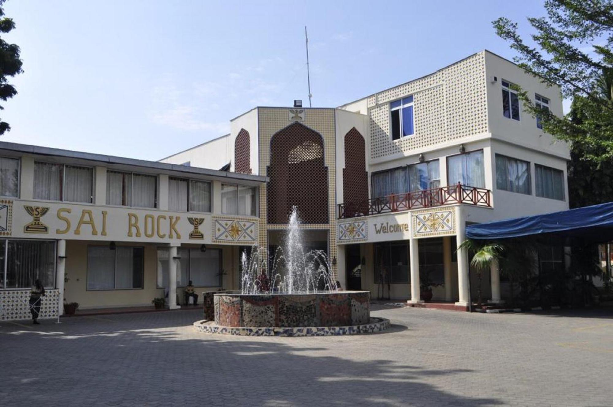 Sai Rock Beach Hotel & Spa Bamburi Exterior photo