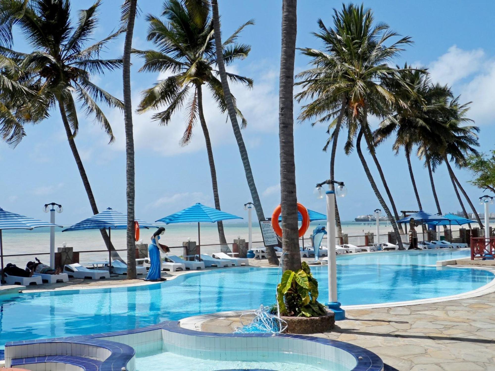 Sai Rock Beach Hotel & Spa Bamburi Exterior photo